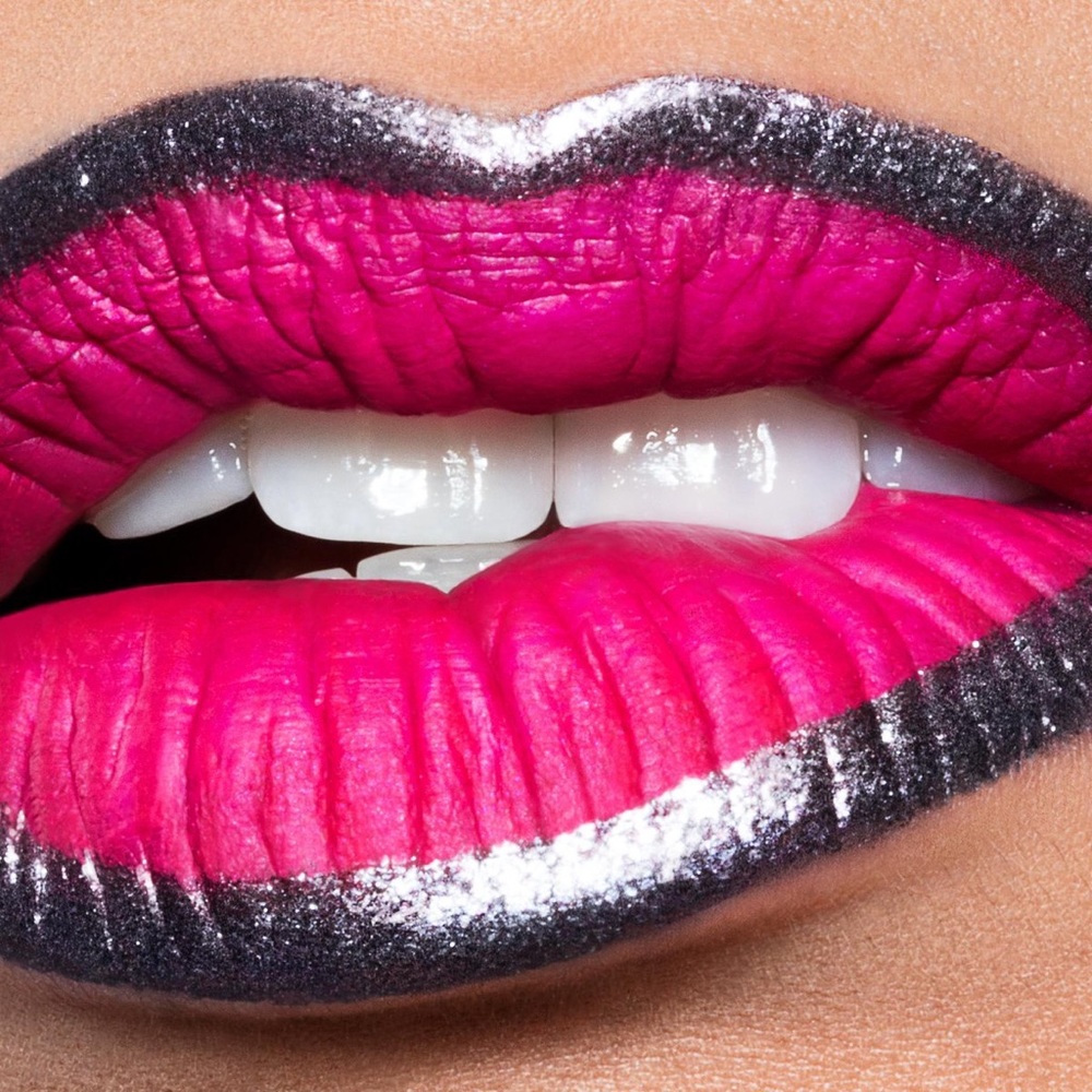 Urban Decay Matte Revolution Lipstick - Menace